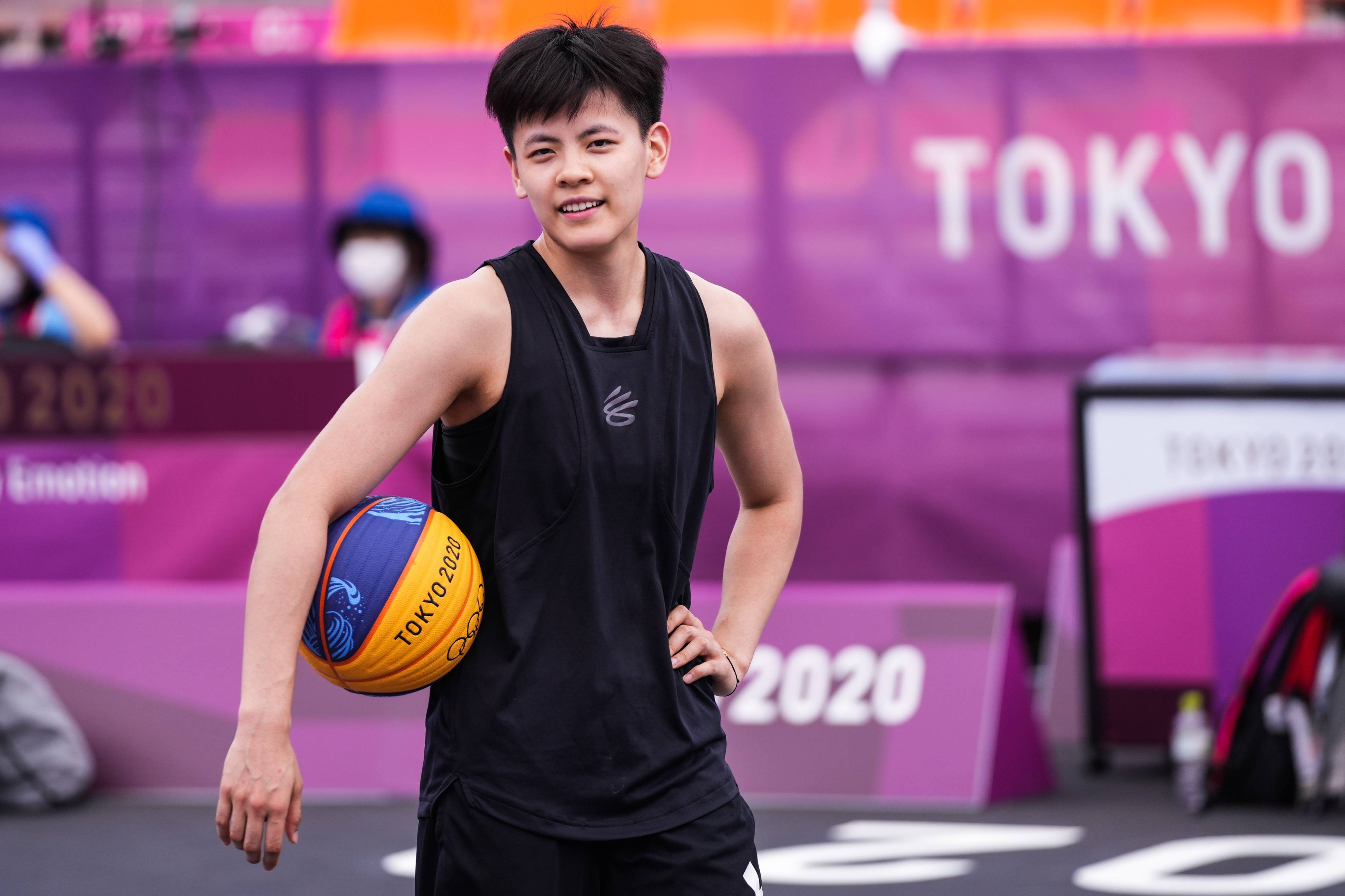 包含秘鲁国脚受伤退出国家队集训，备战压力的词条